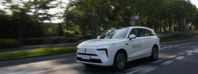元戎启行年底或成全国首家消费级量产 Robotaxi 落地企业