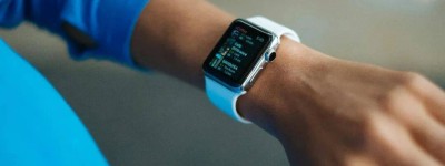 AI眼镜，还在追赶iPhone时刻