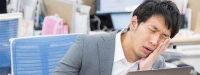 老板裁员最锋利的刀！科技行业一季度狂裁8万人：50%因为AI