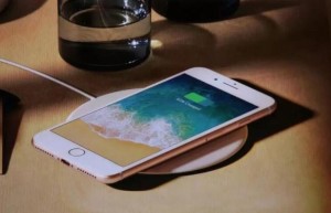 iPhone 8充电问题不断 或被禁上飞机