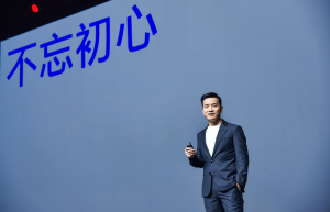 屏幕超旗舰一加 8T正式发布 售价3399元起