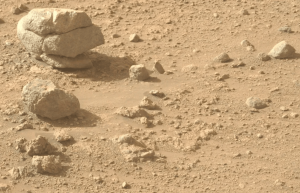 星上出现一摞整齐叠放的石头，科学家：肯定不是人干的