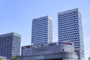 在宁波怎么选靠谱的口腔医院？首届中国（宁波）种植牙博览会于宁波鼎植口腔医院启幕