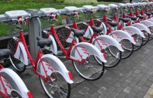 共享单车夹击下的北京公共自行车：退卡量翻倍 不再投放新车