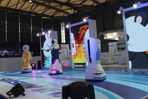 世界机器人大会在京闭幕 人形机器人如何更像人？