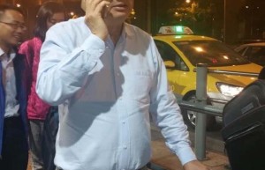 任正非独自打车背后，手机市场血雨腥风将至