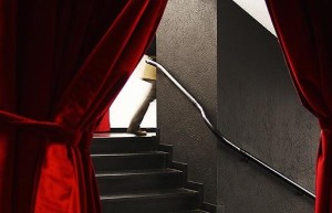 高档写字楼“劝退”P2P，连办公室都不好租了