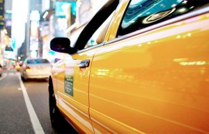 滴滴透露网约车订单赶上出租车，要投1亿升级出租服务