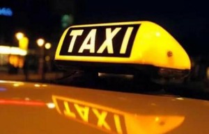 人民日报评网约车新规：好不好还是要看最终效果