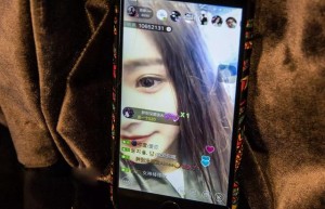 东北主播崛起：经济泥潭中走出的另类创业者