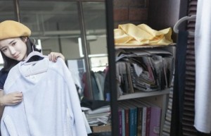 个人网红靠直播卖东西赚钱越来越困难了