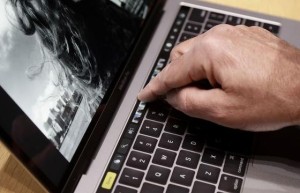 苹果首席设计师谈MacBook Pro为什么要做触控条