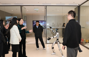 北京具身智能机器人产业链融通合作大会圆满落幕 加速产业协同与商业化落地