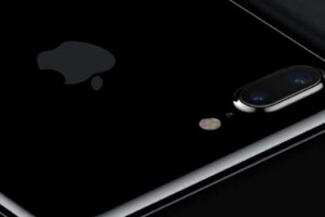 苹果或沿袭黄金版手表 将十年版手机定名“iPhone Edition”
